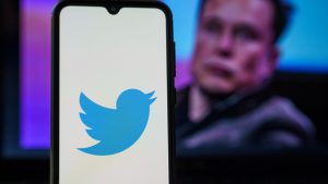 Twitter: «Λιγότερο ασφαλές με τον Ίλον Μασκ» λέει ο πρώην υπεύθυνος ασφαλείας
